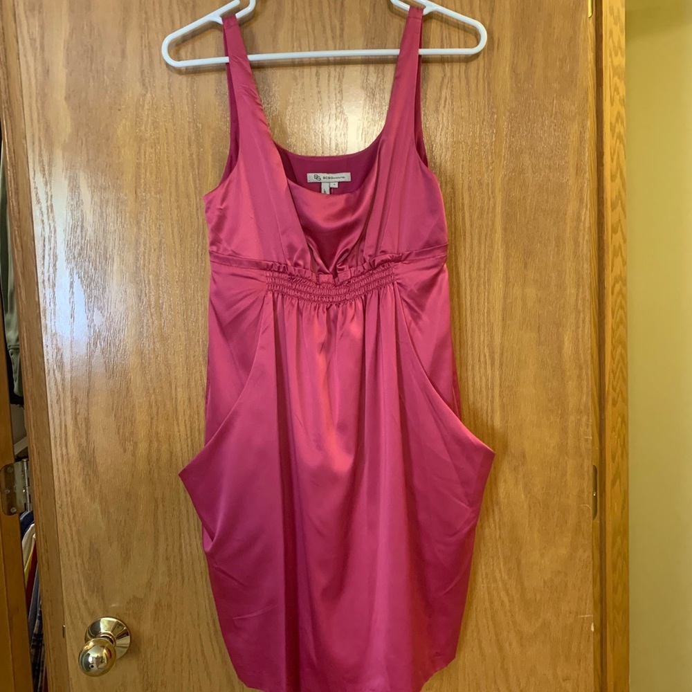Pink dress with pockets!!